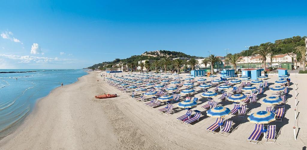 Hotel Europa Cupra Marittima Buitenkant foto